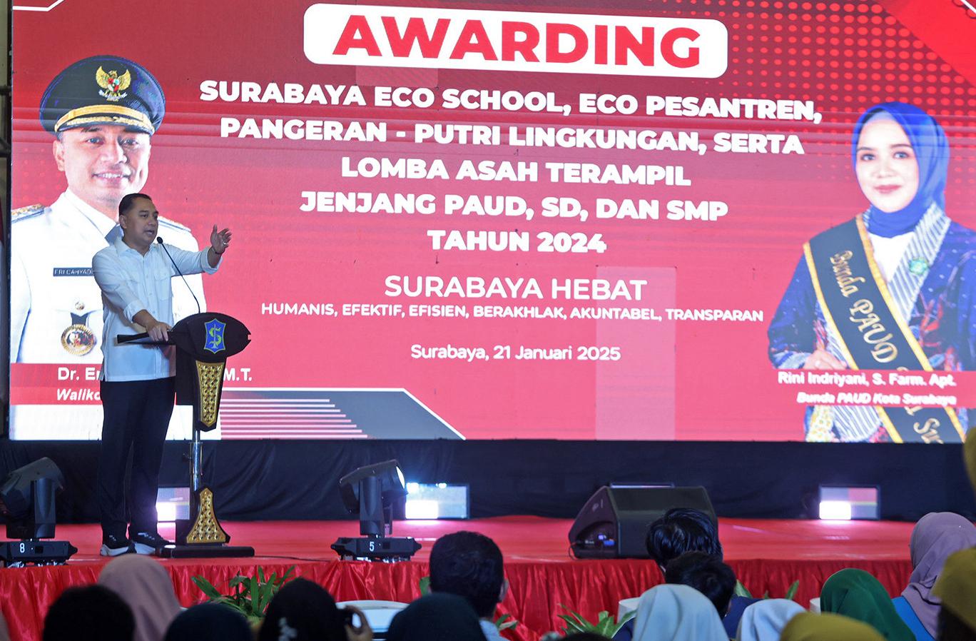Cuaca Kian Ekstrem, Wali Kota Eri Cahyadi Ajak Siswa Surabaya Peduli Lingkungan