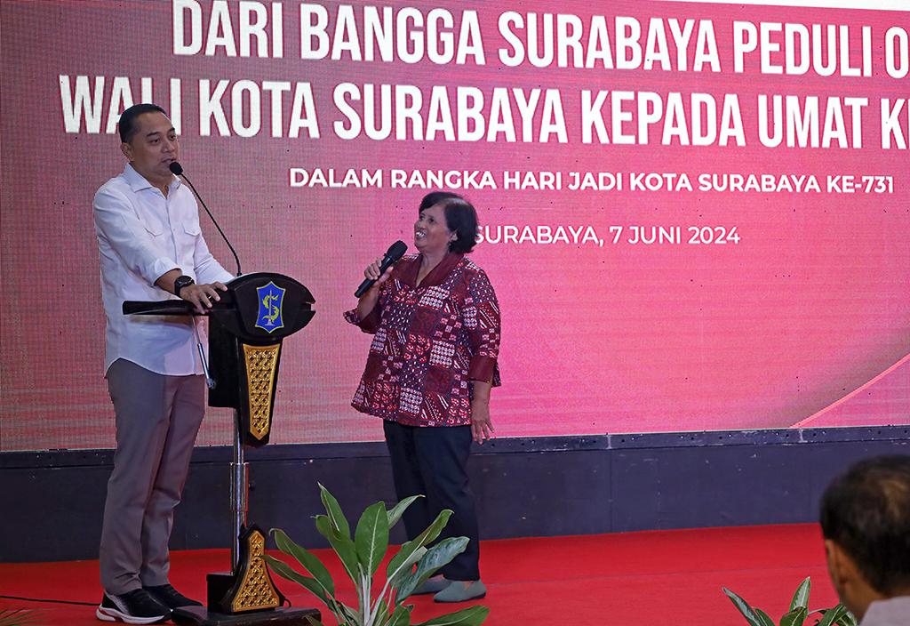 Pemkot-BSP Beri Bantuan untuk 320 Jemaat Nasrani Oikumene di Surabaya