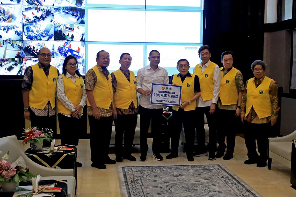Pemkot Surabaya Terima Bantuan 2.000 Paket Sembako dari Yayasan Bhakti Persatuan
